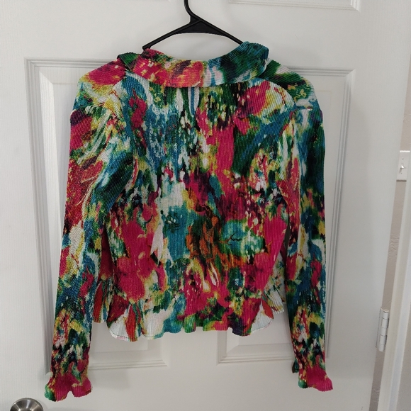 Caeliann open face ruffle accordion top - Picture 5 of 5